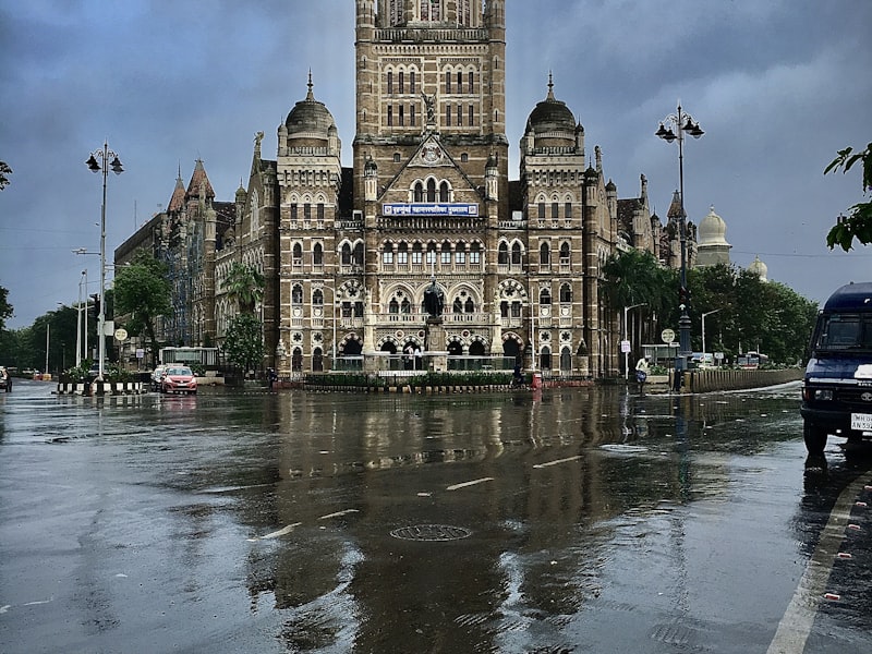 Rudra Tours & Travels guest trip moment in Mumbai 4